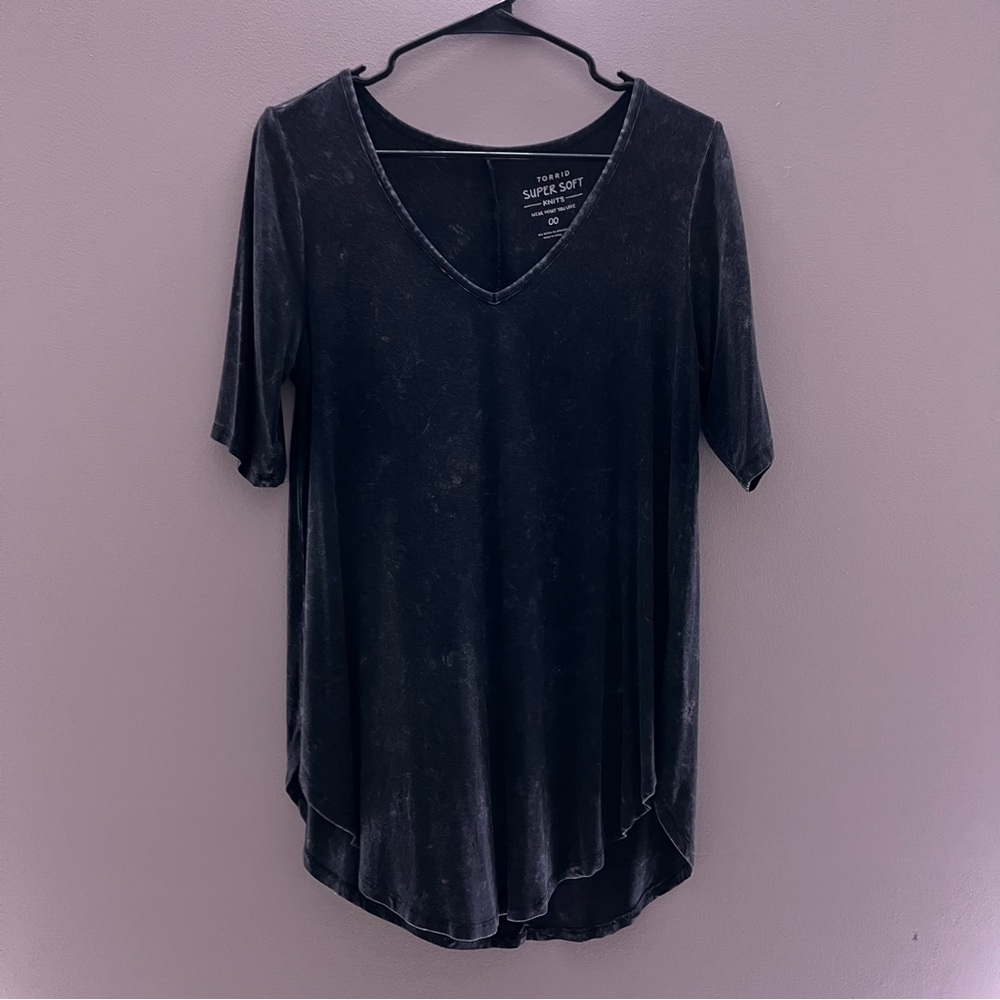 Torrid Supersoft Tunic Vneck 00